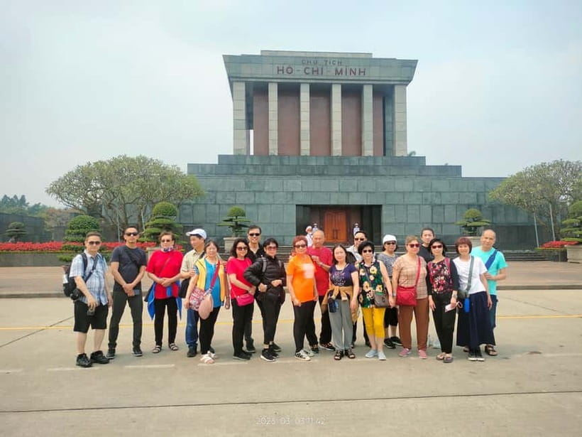 From HaLong cruise Port: Private tour visit Hanoi city - West Lake and Tran Quoc Pagoda