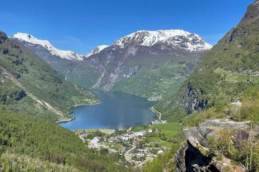 From Hellesylt: The Best of Geiranger Shore Excursion - Djupvatn and the road to Dalsnibba