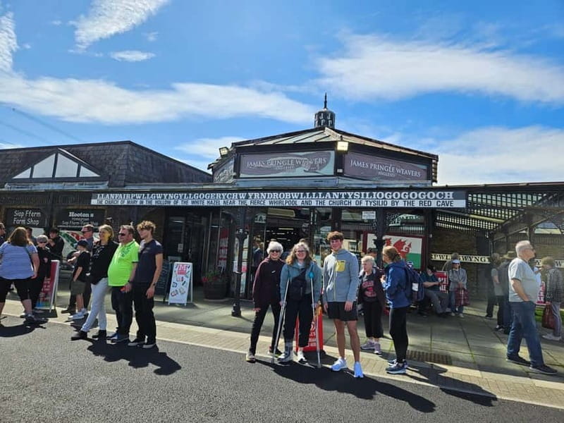 From Holyhead: North Wales Sightseeing Tour Shore Excursion - Caernarfon, castle power, and 75 minutes of free time