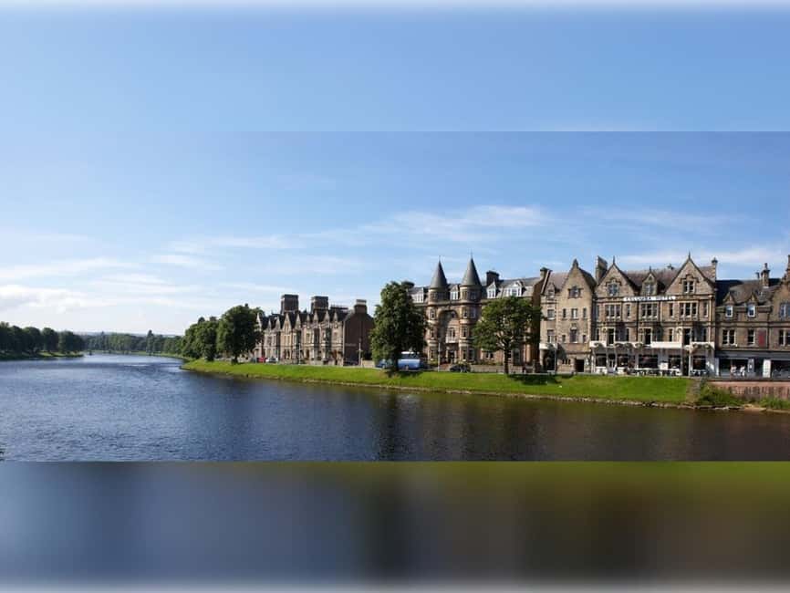 From Invergordon: Loch Ness & Inverness via Beauly - Following the road toward Loch Ness