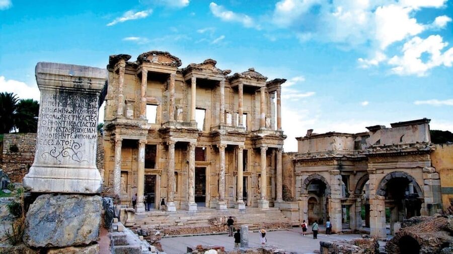 From Kusadasi : Ephesus Tour – Tailored for Cruisers - Meeting your guide at Kusadasi Cruise Port
