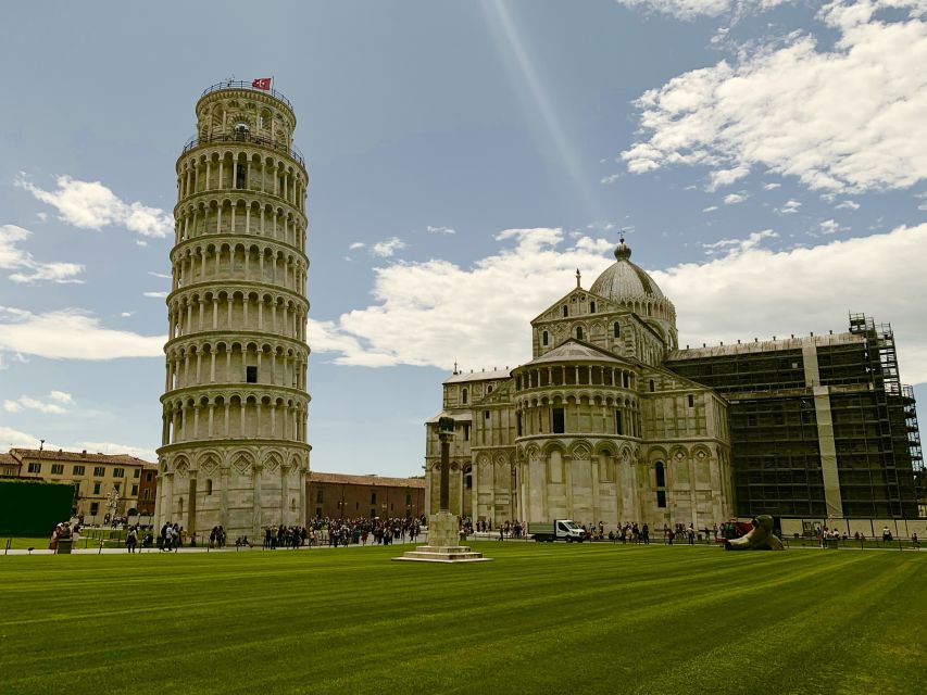From La Spezia: Round-Trip to Pisa Cruise Shore Excursion - Who should book this excursion?