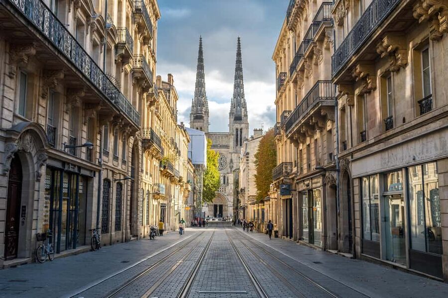 From Le Verdon Cruise Port: Bordeaux Guided Shore Excursion - FAQ