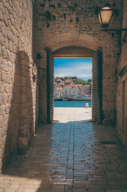 From SPLIT Cruise Port: Exclusive Tour of Split and Trogir - Transport and timing from the cruise port
