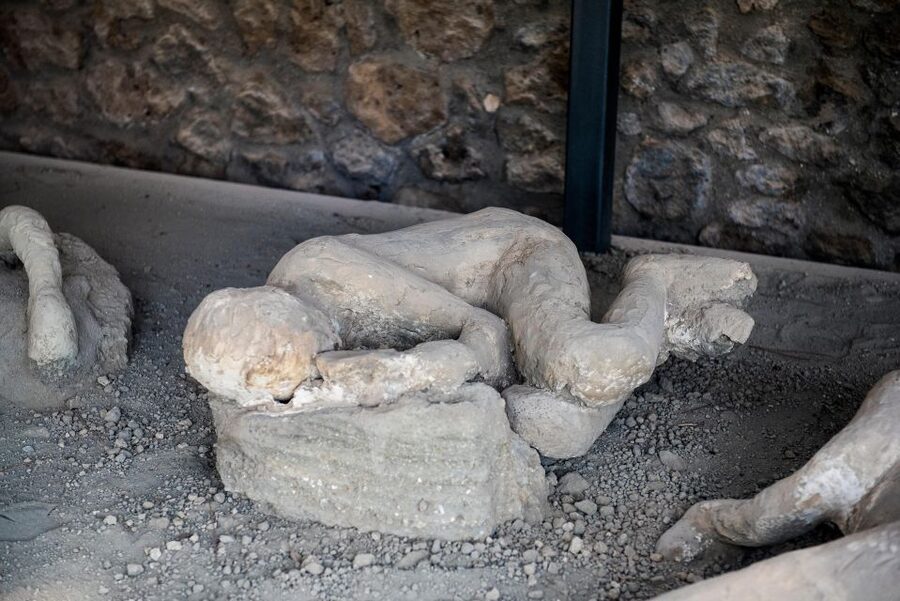 Full-Day Pompeii, Positano & Sorrento Shore Excursion - The Amalfi Coast segment adds a scenic link
