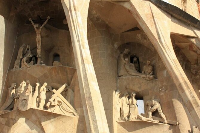 Full-Day Private Guided All Inclusive Barcelona Shore Excursion - Sant Pau turns a former hospital into art
