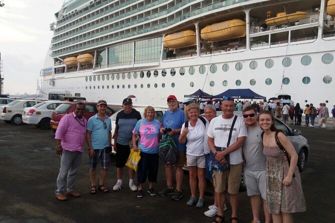 Goa Shore Excursion with Spice Plantation & Old Goa - The Basilica of Bom Jesus