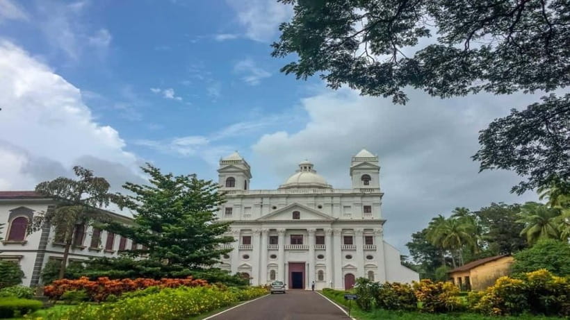 Goa Shore Excursions: Highlights of Goa - Shri Mangueshi Temple adds Goa’s Hindu side
