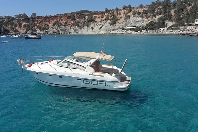 Half-day cruise. St.Antonio Shore Excursion: Paddle, Swim and Beach Tour - Cruising the coast toward Cala Bassa