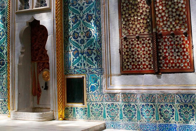 Half-Day Private Tour: Istanbul Shore Excursion With Topkapi Palace - The Harem costs extra, and that changes the planning
