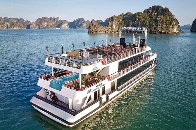 Halong Bay Shore Excursion 6 Hour Private Cruise from Cruise Port - Lunch aboard, with a few extra costs to watch