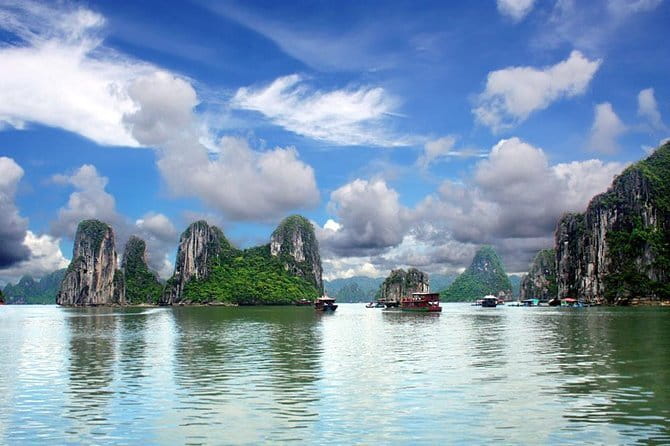 Halong Bay Shore Excursion: Full Day Cruise Tour from Cruise Port - The cave stop: impressive, but not an easy walk