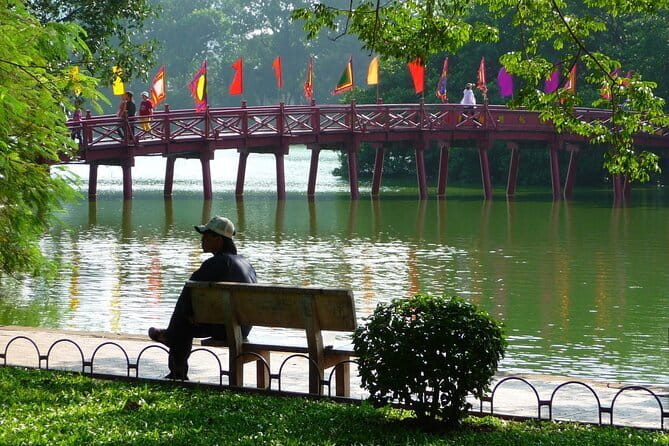 Hanoi City Private Excursion from Halong Cruise Port - Ho Chi Minh’s Mausoleum and One Pillar Pagoda
