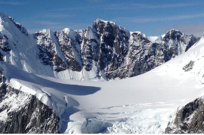 Helicopter to a Dogsledding Experience with a Glacier Landing - Clothing, bags, and weight details that matter