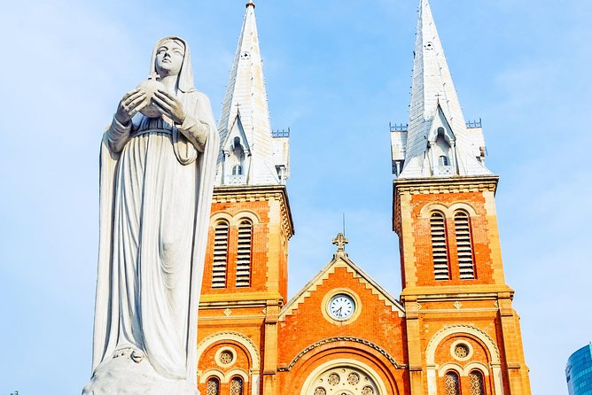 Ho Chi Minh City Shore Excursion: Private City Tour Including Cyclo Ride - Vietnamese lunch with local flavors