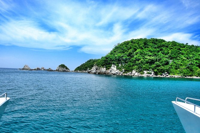Huatulco Shore Excursion: Seven Bays Private Tour - Drinks on board, lunch near the shore