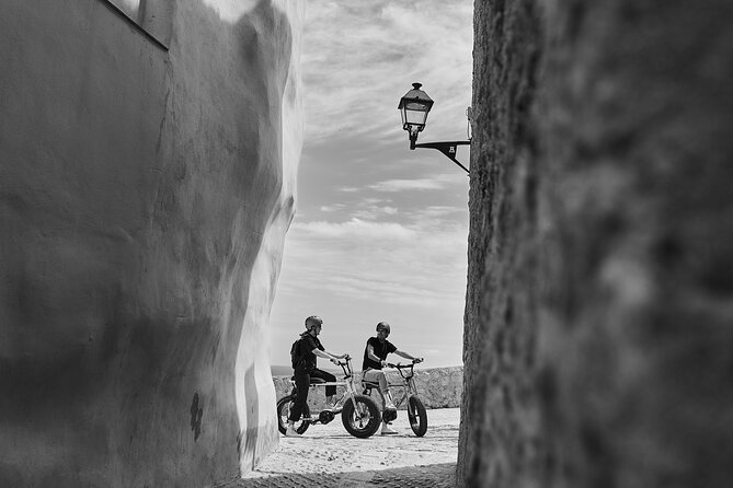 Ibiza cruise terminal E-bike delivery - Rental Adventure - Choosing between two and eight hours
