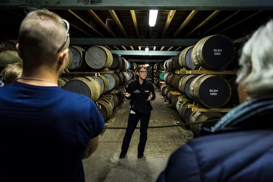 Invergordon: Inverness, Cawdor Castle & Highland Whisky Tour - Glen Ord and the Singleton 12-year-old tasting