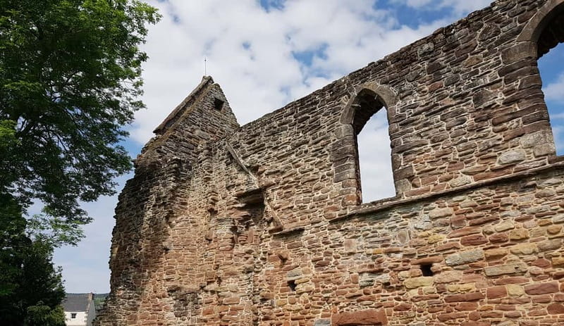 Invergordon: Private Luxury Relaxed South Shore Excursion - Beauly combines free time with a quiet priory