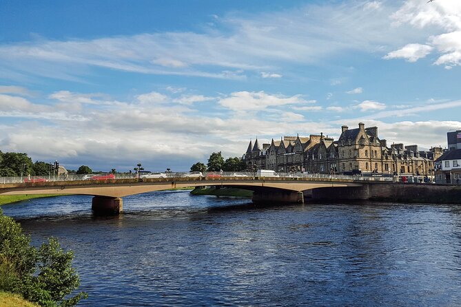 Invergordon Shore Excursion: Inverness, Cawdor Castle & Whisky - Clava Cairns and the meaning of a short stop