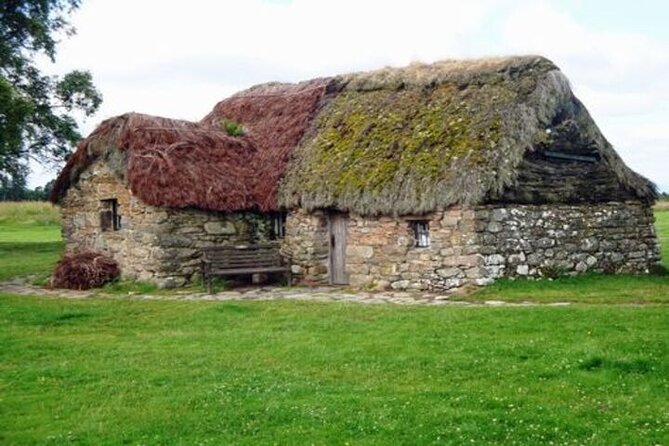 Invergordon Shore Excursions: Loch Ness, Culloden, Cawdor & More - Cawdor Castle and a lived-in Highland home