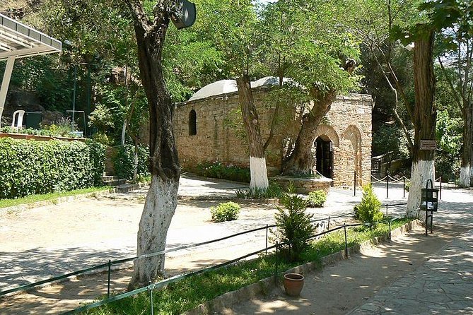 Izmir Shore Excursion: Private Tour to Ephesus, House of Virgin Mary and Temple of Artemis - Walking downhill through Ephesus