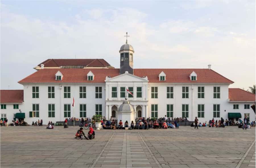 Jakarta Port: Private Guided City Highlights Shore Excursion - A practical Jakarta day from Tanjung Priok Port