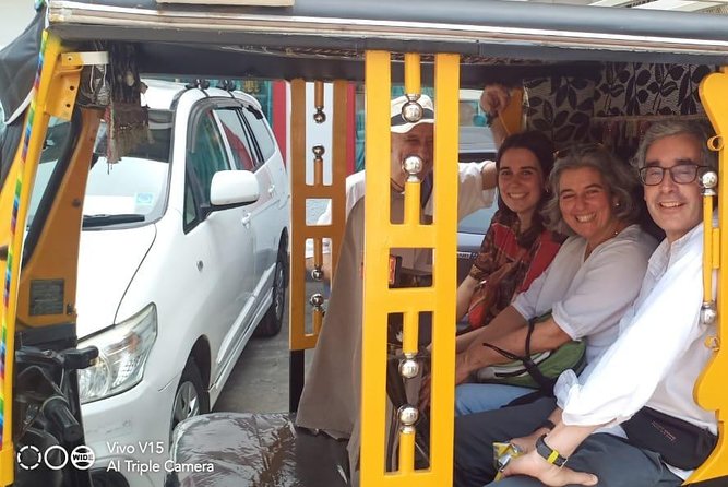 Kochi PARADISE Tuk-tuk tour with Pickup from the Cruise Ships - Dutch Cemetery and the oldest European church in India