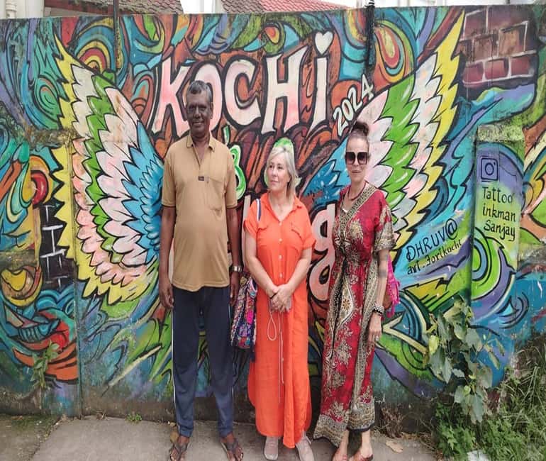 Kochi Shore Excursion: Tuk-Tuk Tour with Hidden Gems - Chai, Kerala snacks, and a century-old café