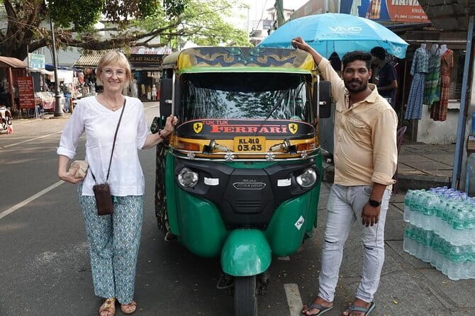 Kochi Sightseeing Tuk-Tuk Tour with Pickup From Cruise Ships - Seeing Kochi’s working side at Dhoby Khana