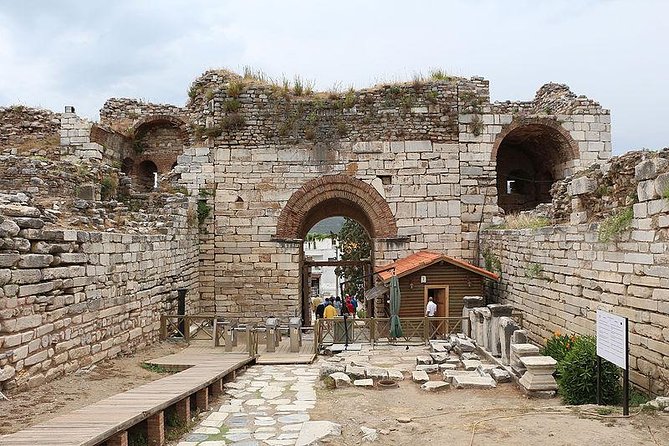 Kusadasi Shore Excursion: Private Tour to Ephesus including Basilica of St John and Temple of Artemis - The Temple of Artemis: one column and a huge story