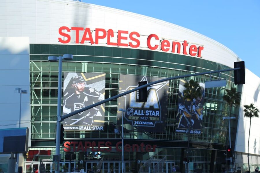 LA: City Highlights Tour with Cruise Terminal Pickup - Venice Beach and the boardwalk