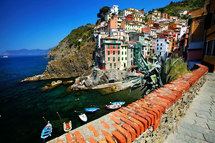 La Spezia: Cinque Terre Private Trip for Cruise Passengers - Monterosso is the place for beach time