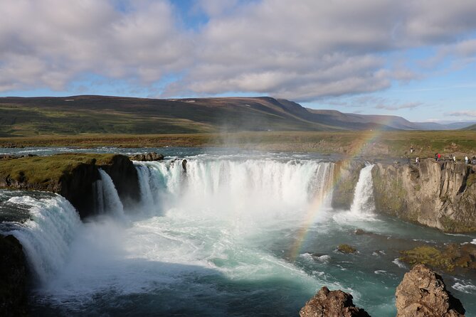 Lake Mývatn and Goðafoss Shared Shore Excursions - Lake Mývatn and the extra scenic pause