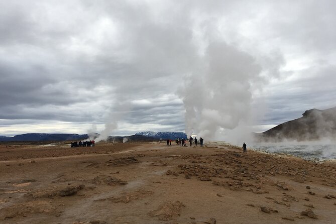 Lake Myvatn and Godafoss Waterfall for Cruise Ships from Husavik - The long road to Lake Myvatn