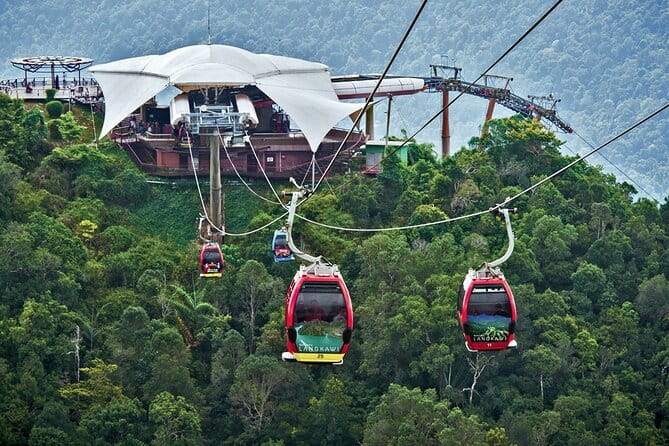 Langkawi Island Shore Excursions For Cruise Ship Traveler - Eagle Square and Langkawi’s sea-eagle symbol