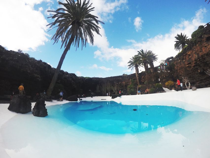 Lanzarote: Day Tour for Cruise Passengers - A full island day from Marina Lanzarote
