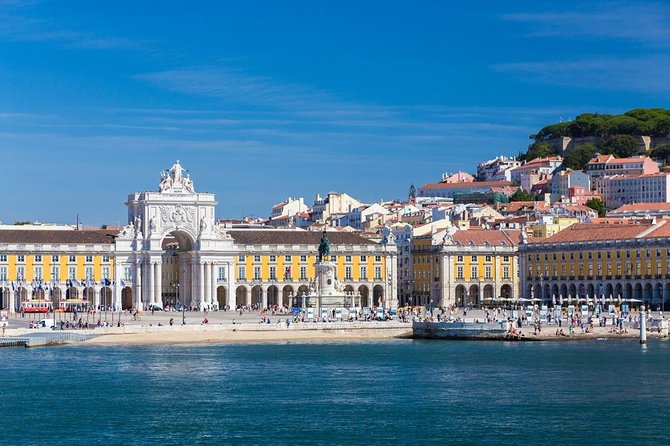 Lisbon Private Shore Excursion: City Tour by Minivan Including Food and Wine Tastings - What the private format is worth