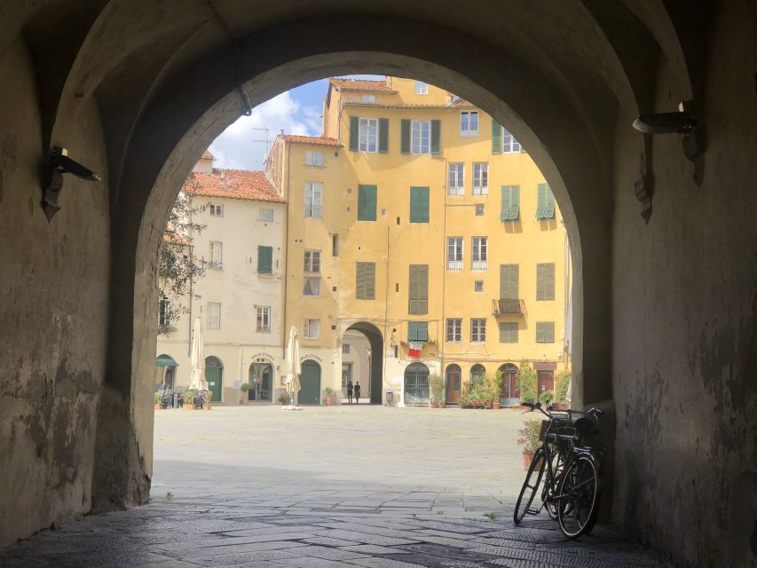 Livorno: Full-Day Private Shore Excursion to Pisa & Lucca - A private lunch stop that fits your group