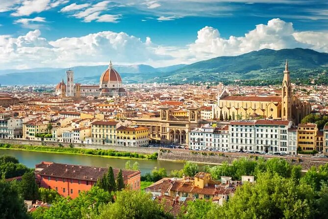Livorno Shore Excursion: Pisa & Florence in One Day - Piazza della Repubblica is your breathing space