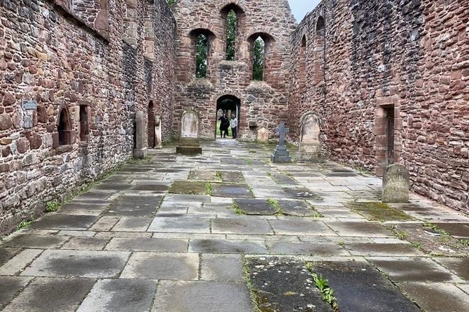 Loch Ness,cawdor castle,inverness,Culloden battlefield,& more from invergordon - Cawdor Castle mixes story and gardens
