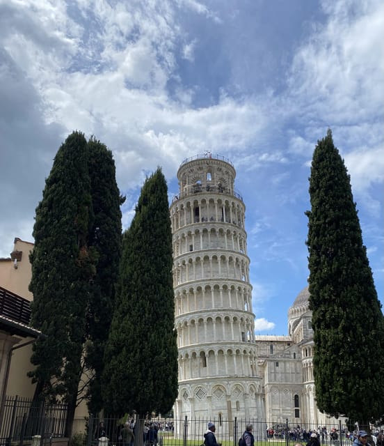 Lucca Tour & Pisa Tower + Wine Tasting by van from Livorno - Key points to know