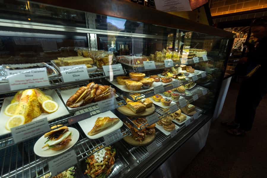 Lyttelton: Shore Excursion, Castle Hill & Inland Canterbury - Springfield’s giant donut and the road uphill