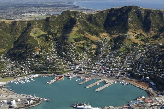 Lyttelton Shore Excursion: Twin Harbour Tour (Lyttelton & Akaroa) - Akaroa, a Pleasant Pause Before the Cruise