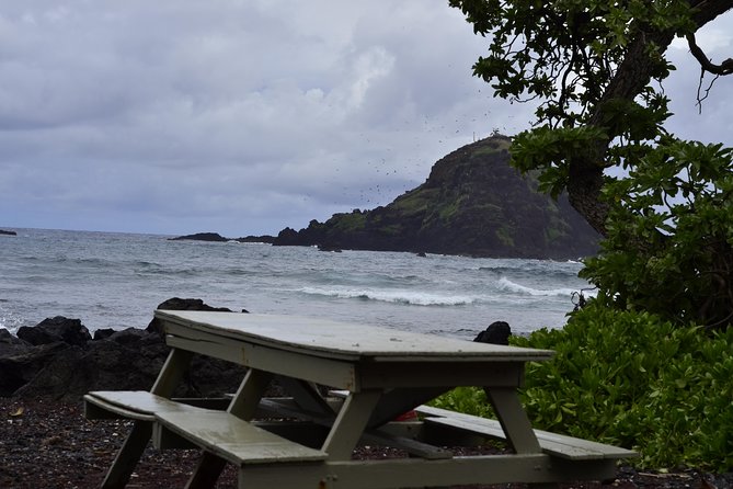 Maui Shore Excursions : Road to Hana With Pickup & Lunch - The return trip and the value of local narration