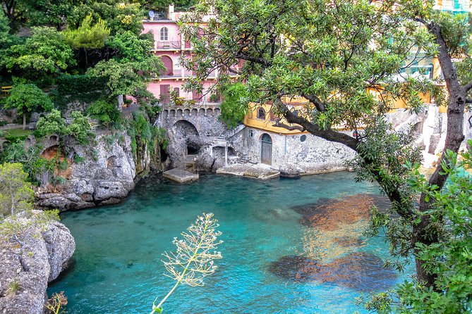 Monterosso and Portofino Shore Excursion from La Spezia - What the guide service does and does not include