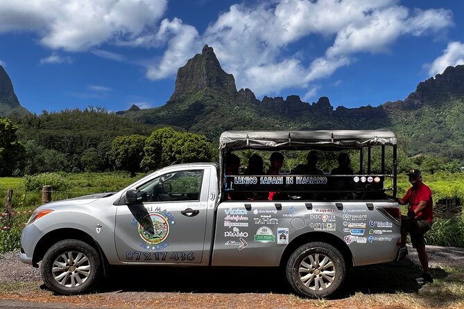 Moorea Cruise Ships: 4x4, Belvedere, Pineapple, & Magic Mountain - Cook’s Bay and ‘Opunohu Bay provide the scenic pauses