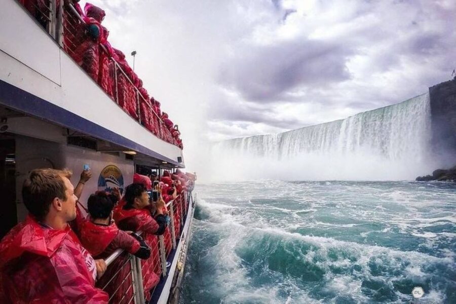 Niagara Falls Scenic Day Tour from Toronto Airport Pickup - Who will get the most from this tour