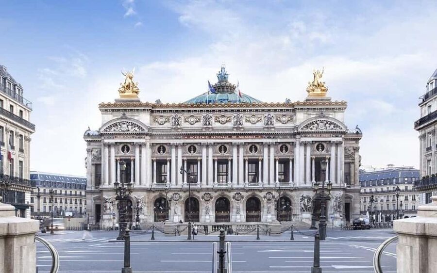 Paris: Private Layover Tour with Airport Pickup & Dropoff - How to make the most of the four hours