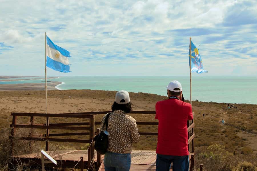 Peninsula Valdes Shore Tour for Cruise Passengers + City - A short orientation at the Visitor Center